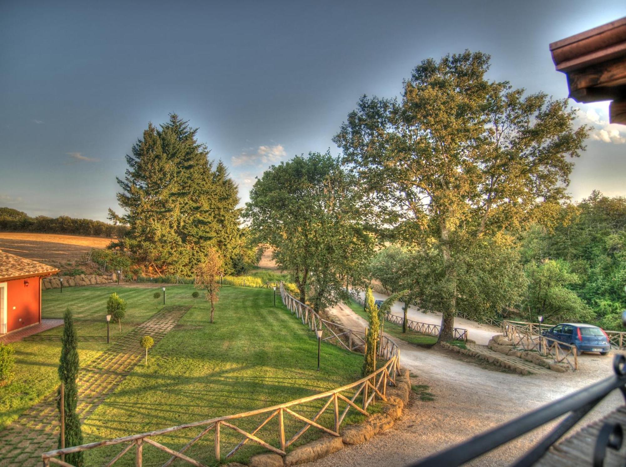 Agriturismo Podere Del Lepre San Quirico  エクステリア 写真